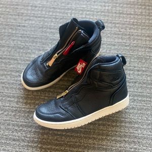 Wmns Air Jordan 1 Retro High Zip 'Black'